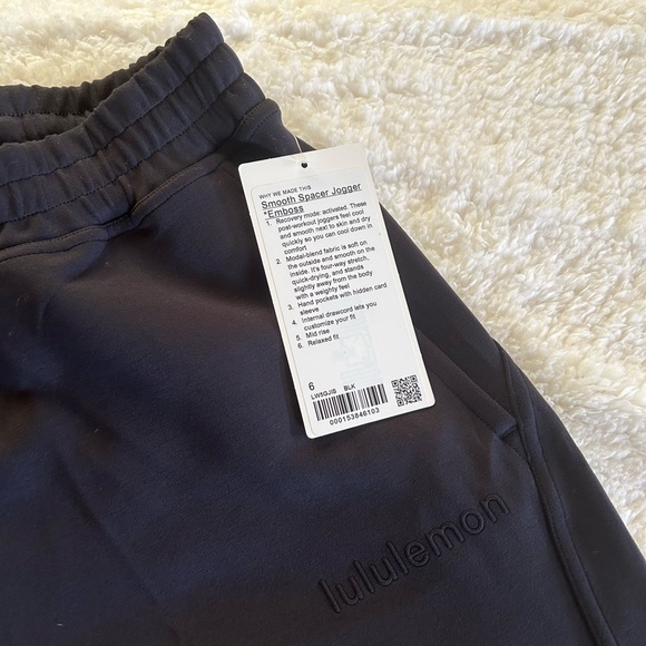 lululemon Smooth Spacer Joggers - Picture 4 of 4
